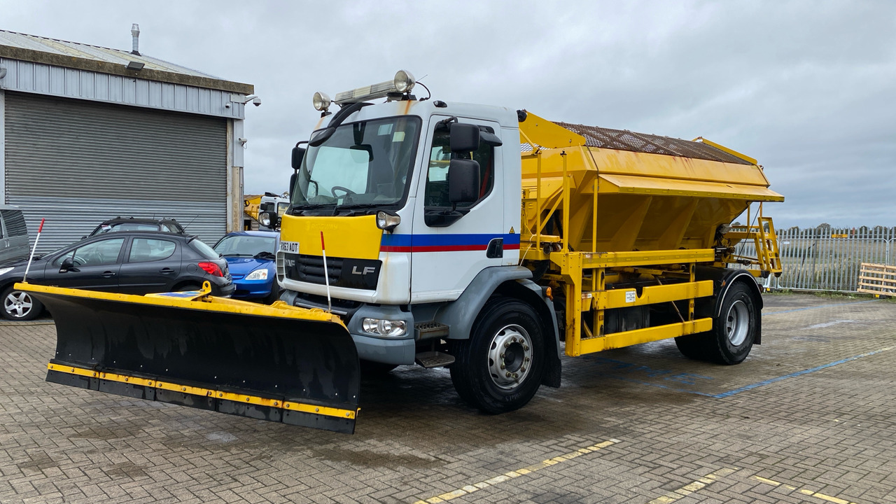 DAF LF 55 - מפלסת שלג: תמונה 2 DAF LF 55 - מפלסת שלג: תמונה 2