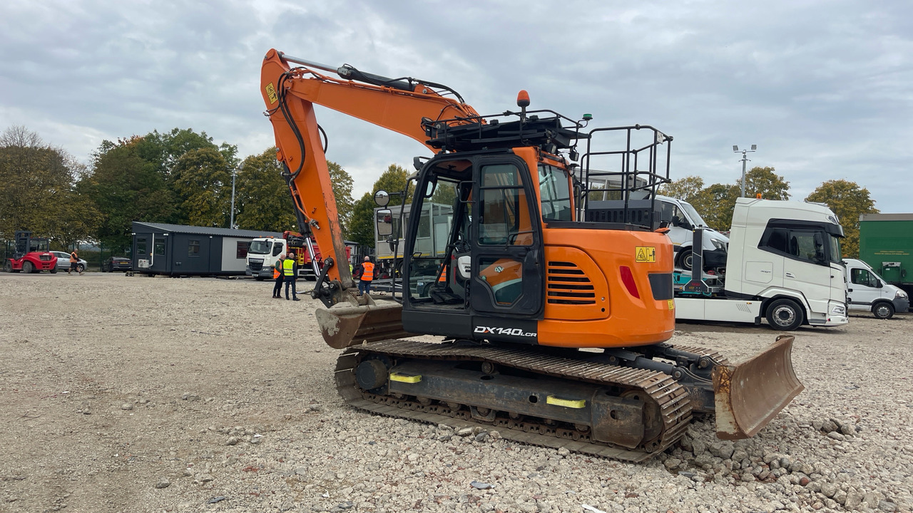 DOOSAN DX140LCR-5 - מחפר סורק: תמונה 3 DOOSAN DX140LCR-5 - מחפר סורק: תמונה 3
