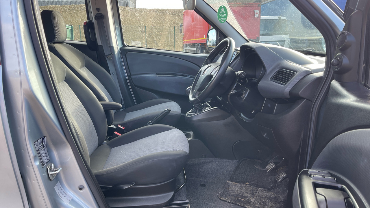 FIAT DOBLO 1.6 Multijet 105PS - רכב סטיישן: תמונה 5 FIAT DOBLO 1.6 Multijet 105PS - רכב סטיישן: תמונה 5