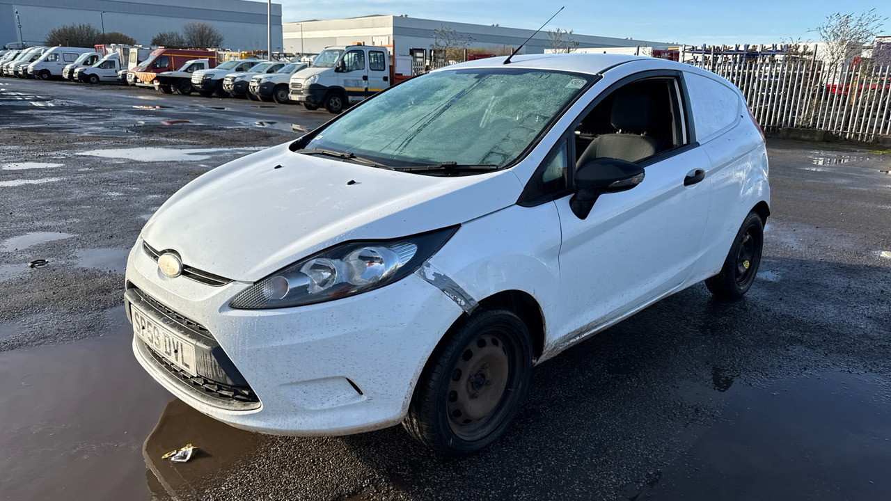FORD FIESTA 1.4 TDCI 68PS - מכונית: תמונה 2 FORD FIESTA 1.4 TDCI 68PS - מכונית: תמונה 2
