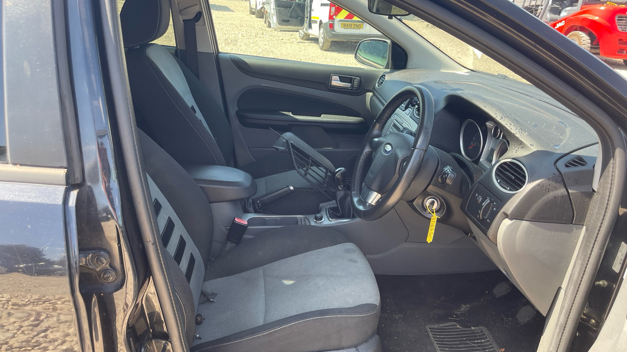 FORD FOCUS 115 1.8 TDCI - האצ'בק: תמונה 5 FORD FOCUS 115 1.8 TDCI - האצ'בק: תמונה 5