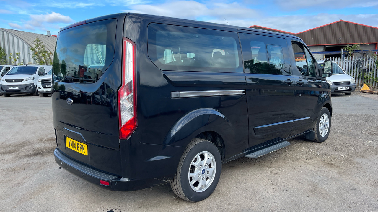 FORD TOURNEO CUSTOM 300 2.2 TDCi 125PS - מכונות אחרות: תמונה 4 FORD TOURNEO CUSTOM 300 2.2 TDCi 125PS - מכונות אחרות: תמונה 4