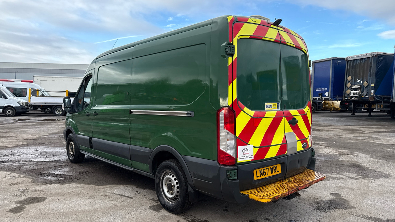 FORD TRANSIT 350 2.0 TDCI 130PS - כלי רכב מסחרי עם לוח: תמונה 3 FORD TRANSIT 350 2.0 TDCI 130PS - כלי רכב מסחרי עם לוח: תמונה 3