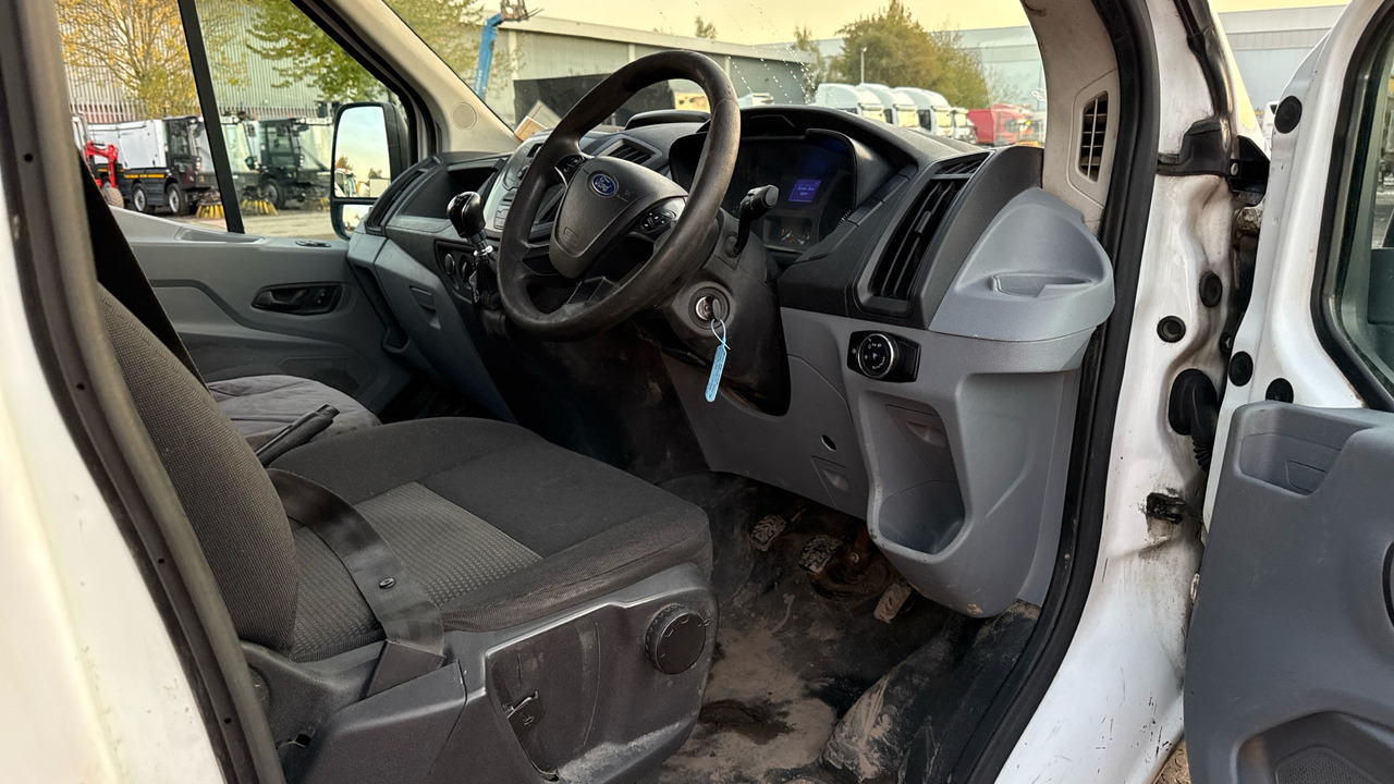 FORD TRANSIT 350 2.2 TDCi 125ps - כלי רכב מסחרי מזהיר: תמונה 5 FORD TRANSIT 350 2.2 TDCi 125ps - כלי רכב מסחרי מזהיר: תמונה 5