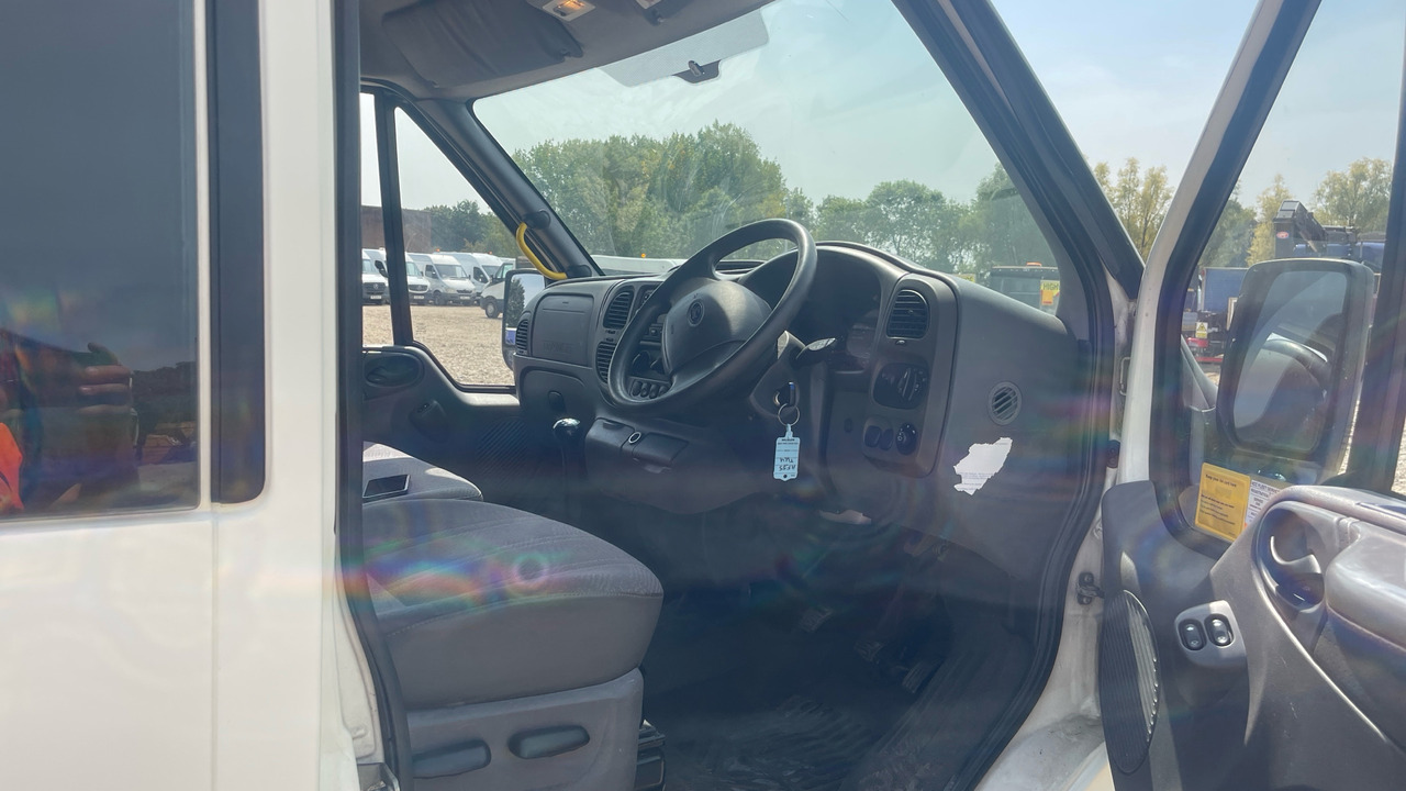 FORD TRANSIT 350 2.4 - מיניבוס, כלי רכב מסחרי לנוסעים: תמונה 5 FORD TRANSIT 350 2.4 - מיניבוס, כלי רכב מסחרי לנוסעים: תמונה 5