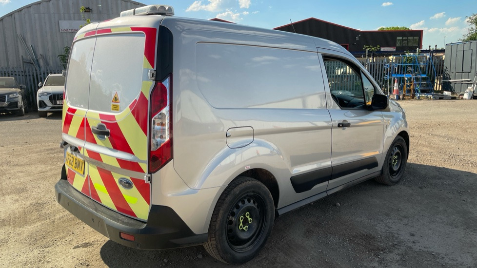 FORD TRANSIT CONNECT 220 1.5 ECOBLUE 100PS - כלי רכב מסחרי עם לוח: תמונה 4 FORD TRANSIT CONNECT 220 1.5 ECOBLUE 100PS - כלי רכב מסחרי עם לוח: תמונה 4