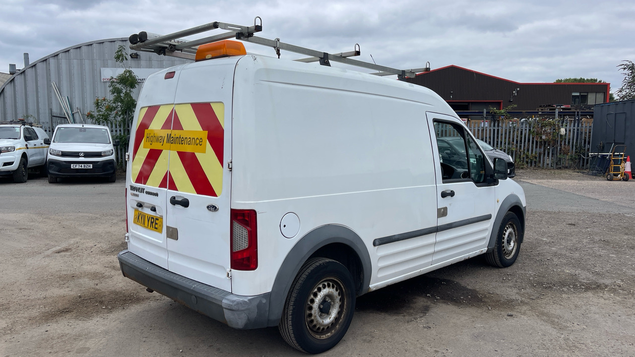 FORD TRANSIT CONNECT 230 1.8 TDCI 90ps - כלי רכב מסחרי קטן: תמונה 4 FORD TRANSIT CONNECT 230 1.8 TDCI 90ps - כלי רכב מסחרי קטן: תמונה 4