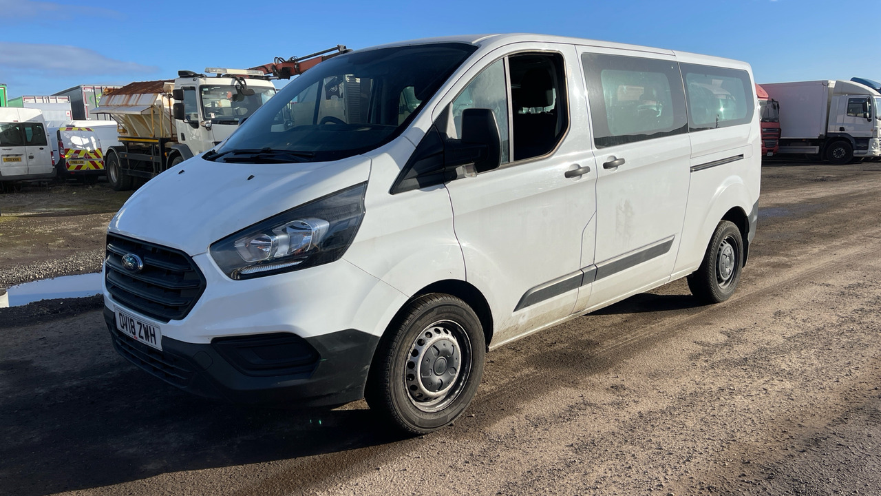 FORD TRANSIT CUSTOM 2.0 TDCi 130ps Low Roof Kombi Van - כלי רכב מסחרי קומבי: תמונה 2 FORD TRANSIT CUSTOM 2.0 TDCi 130ps Low Roof Kombi Van - כלי רכב מסחרי קומבי: תמונה 2