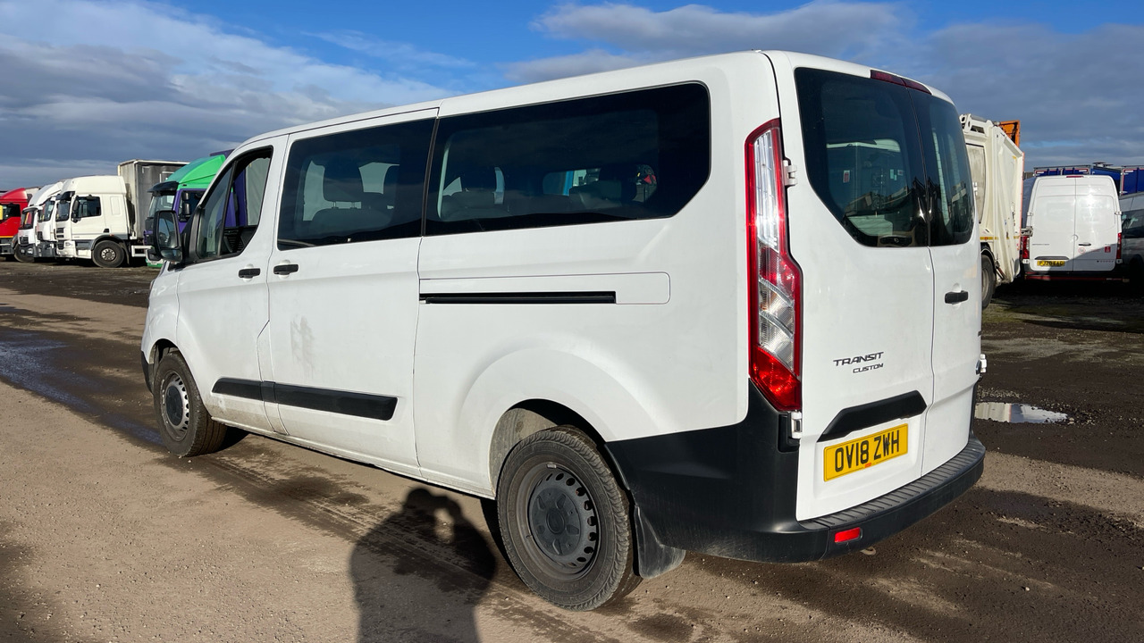 FORD TRANSIT CUSTOM 2.0 TDCi 130ps Low Roof Kombi Van - כלי רכב מסחרי קומבי: תמונה 3 FORD TRANSIT CUSTOM 2.0 TDCi 130ps Low Roof Kombi Van - כלי רכב מסחרי קומבי: תמונה 3