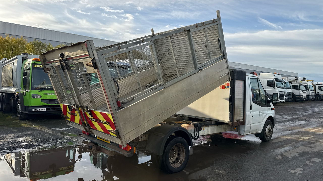 FORD TRANSIT T350 TDCi 100ps - כלי רכב מסחרי מזהיר: תמונה 4 FORD TRANSIT T350 TDCi 100ps - כלי רכב מסחרי מזהיר: תמונה 4