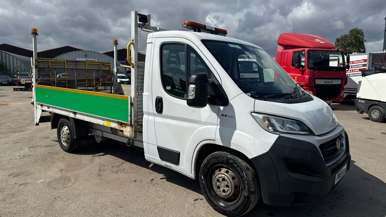 Fiat Ducato 35 2.3 MULTIJET 130PS - כלי רכב מסחרי במיטה שטוחה: תמונה 1 Fiat Ducato 35 2.3 MULTIJET 130PS - כלי רכב מסחרי במיטה שטוחה: תמונה 1