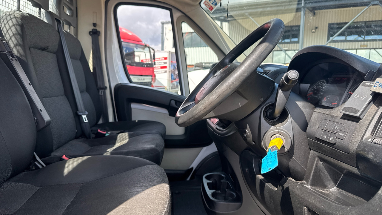 Fiat Ducato 35 2.3 MULTIJET 130PS - כלי רכב מסחרי במיטה שטוחה: תמונה 5 Fiat Ducato 35 2.3 MULTIJET 130PS - כלי רכב מסחרי במיטה שטוחה: תמונה 5