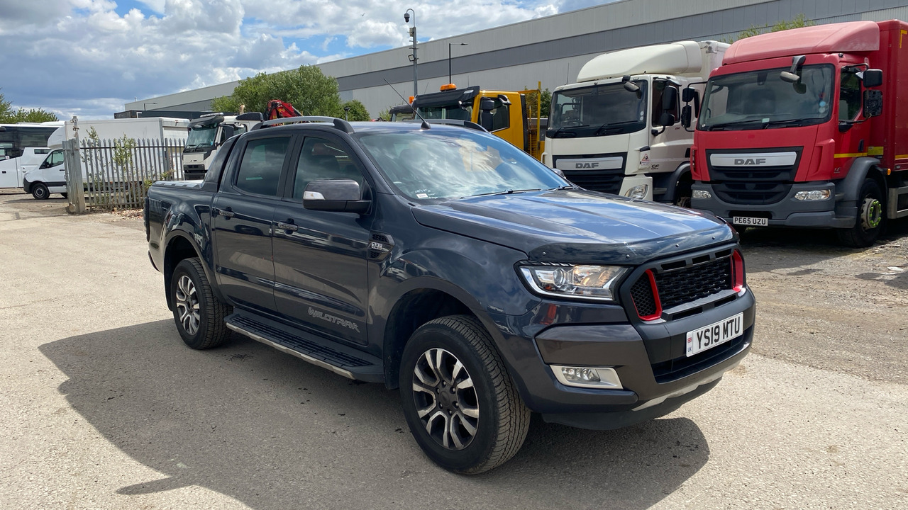 Ford Ranger WILDTRAK 200 3.2 TDCi - טנדר, כלי רכב מסחרי קומבי: תמונה 1 Ford Ranger WILDTRAK 200 3.2 TDCi - טנדר, כלי רכב מסחרי קומבי: תמונה 1