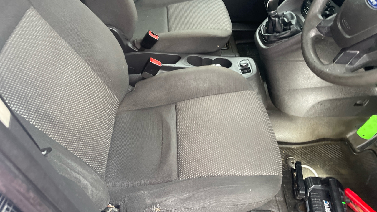 Ford Transit 230 1.6 TDCI 95PS - כלי רכב מסחרי קומבי: תמונה 5 Ford Transit 230 1.6 TDCI 95PS - כלי רכב מסחרי קומבי: תמונה 5