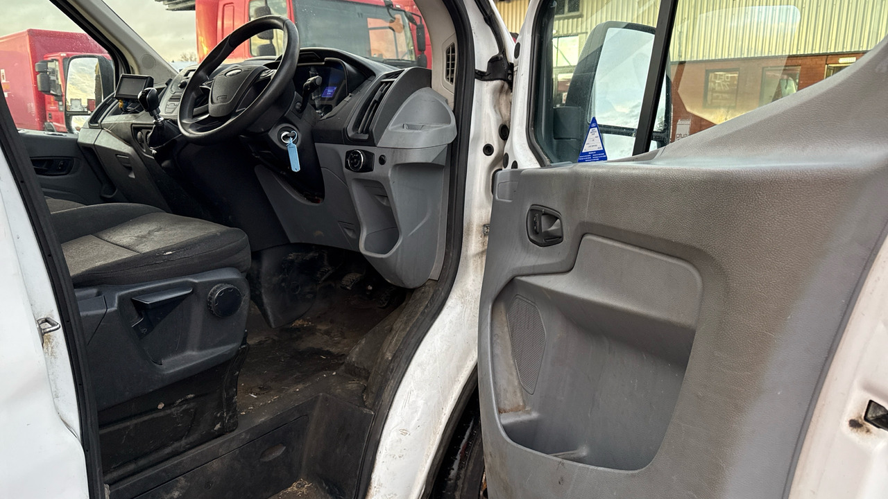 Ford Transit 350 2.0 TDCI 130PS - כלי רכב מסחרי מזהיר: תמונה 5 Ford Transit 350 2.0 TDCI 130PS - כלי רכב מסחרי מזהיר: תמונה 5