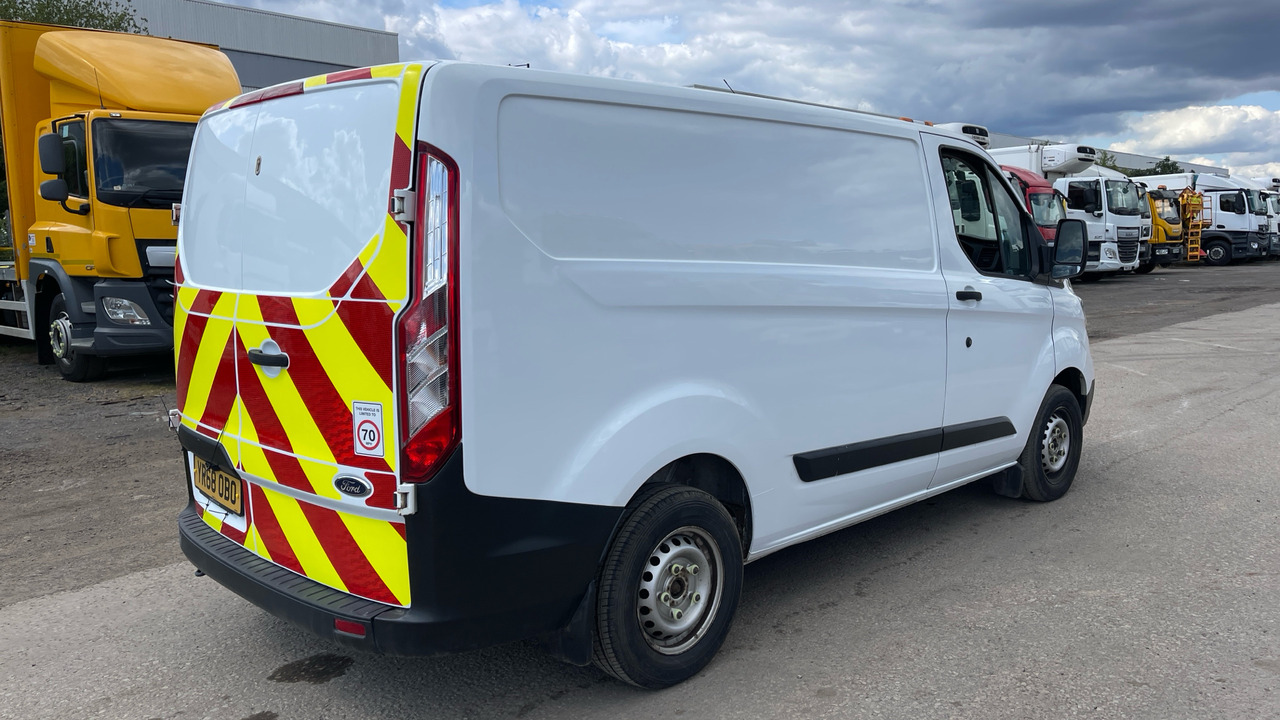 Ford Transit Custom 280 2.0 TDCi 105ps - כלי רכב מסחרי קטן: תמונה 4 Ford Transit Custom 280 2.0 TDCi 105ps - כלי רכב מסחרי קטן: תמונה 4