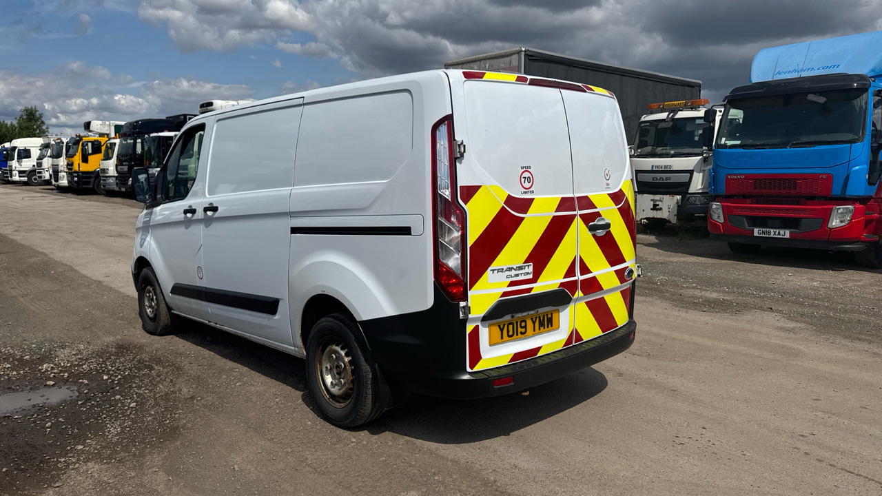 Ford Transit Custom 280 Base 2.0TDCi 105ps Low Roof Van FWD - כלי רכב מסחרי קטן: תמונה 3 Ford Transit Custom 280 Base 2.0TDCi 105ps Low Roof Van FWD - כלי רכב מסחרי קטן: תמונה 3