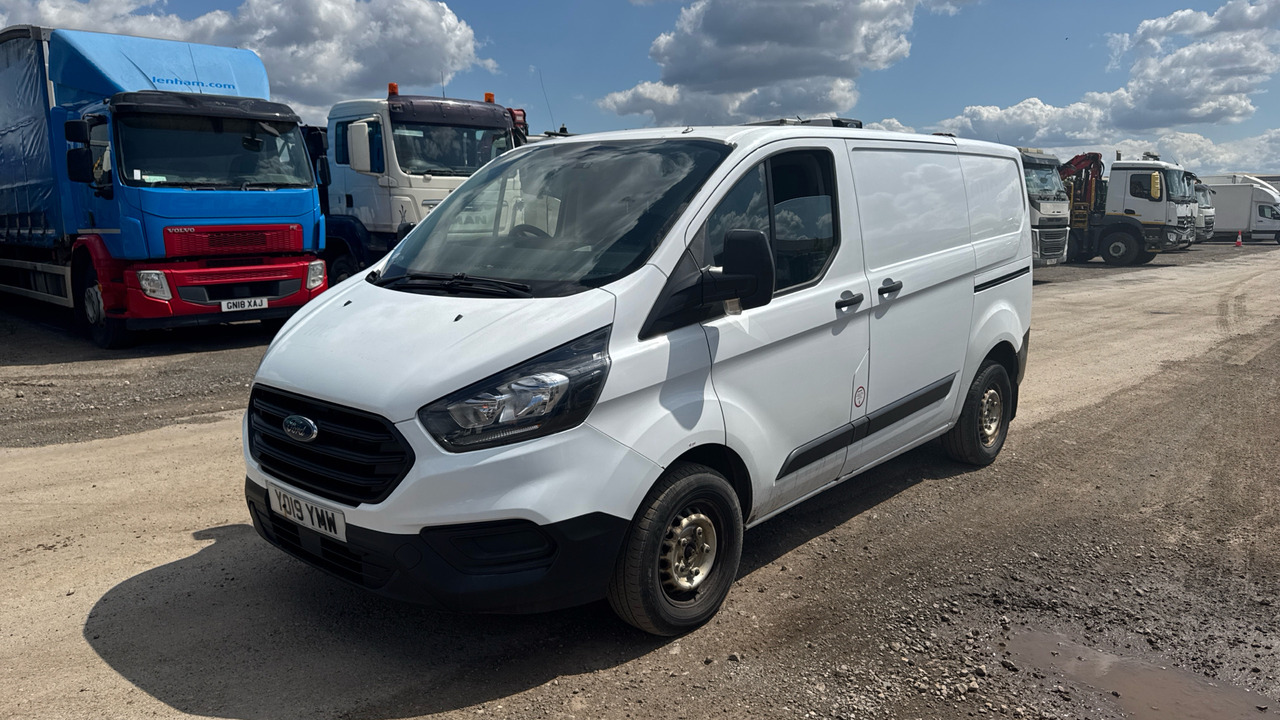 Ford Transit Custom 280 Base 2.0TDCi 105ps Low Roof Van FWD - כלי רכב מסחרי קטן: תמונה 2 Ford Transit Custom 280 Base 2.0TDCi 105ps Low Roof Van FWD - כלי רכב מסחרי קטן: תמונה 2