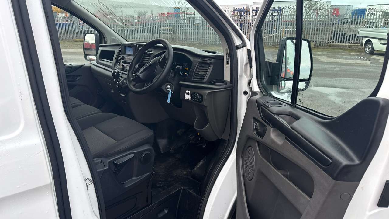 Ford Transit Custom 300 2.0 ECOBLUE 105PS LEADER - כלי רכב מסחרי קטן: תמונה 5 Ford Transit Custom 300 2.0 ECOBLUE 105PS LEADER - כלי רכב מסחרי קטן: תמונה 5