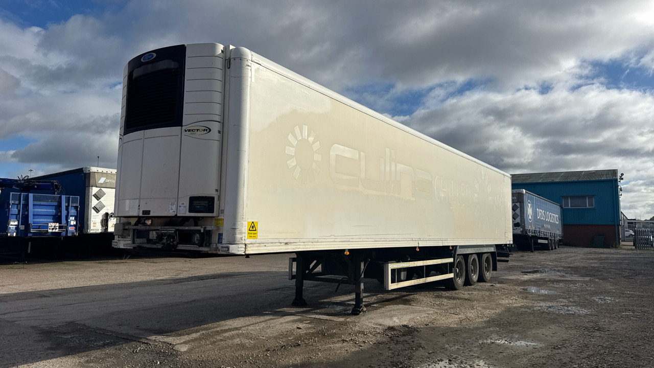 GRAY & ADAMS FRIDGE BOX - קרון נגרר: תמונה 3 GRAY & ADAMS FRIDGE BOX - קרון נגרר: תמונה 3