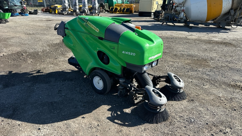 GREEN MACHINES 414S2D - ציוד בנייה: תמונה 1 GREEN MACHINES 414S2D - ציוד בנייה: תמונה 1
