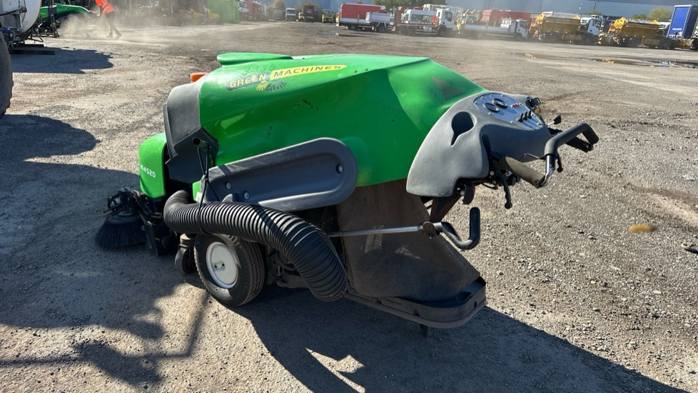 GREEN MACHINES 414S2D - ציוד בנייה: תמונה 3 GREEN MACHINES 414S2D - ציוד בנייה: תמונה 3