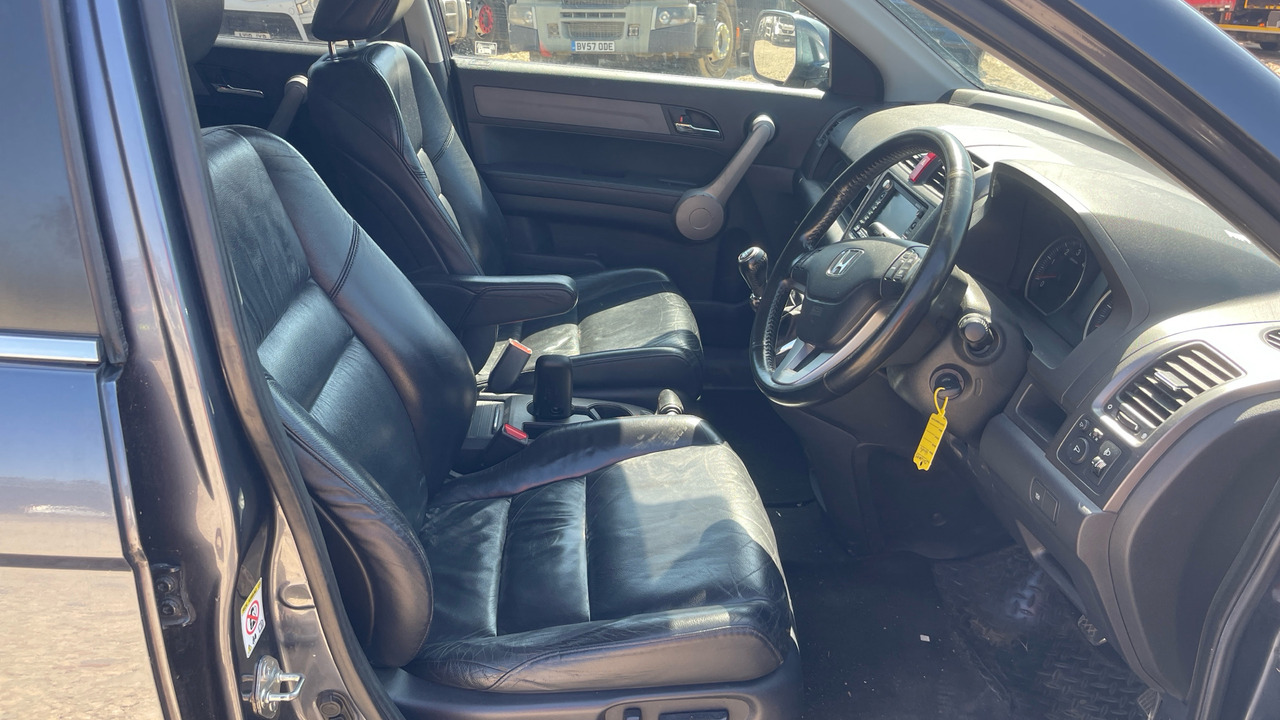 HONDA CR-V 2.2 I-CTDI - מכונית: תמונה 5 HONDA CR-V 2.2 I-CTDI - מכונית: תמונה 5