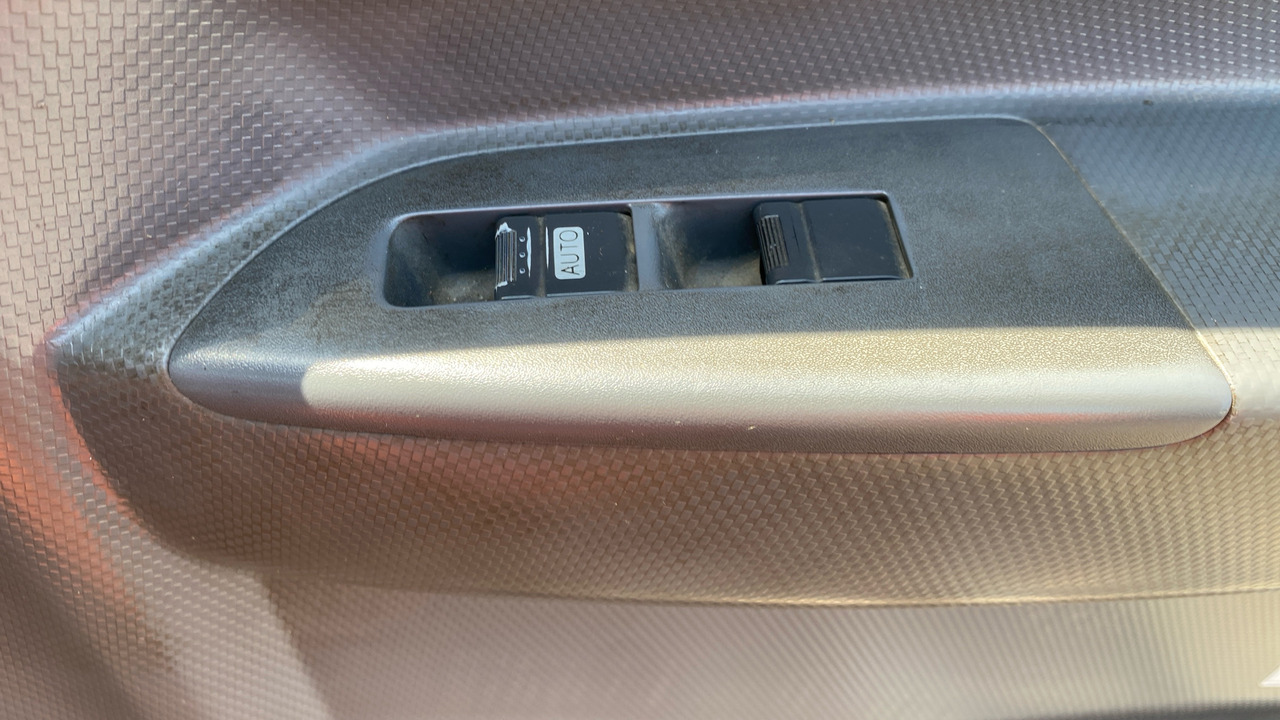 משאית צד נופל/ שטוחה ISUZU N 75.190: תמונה 18