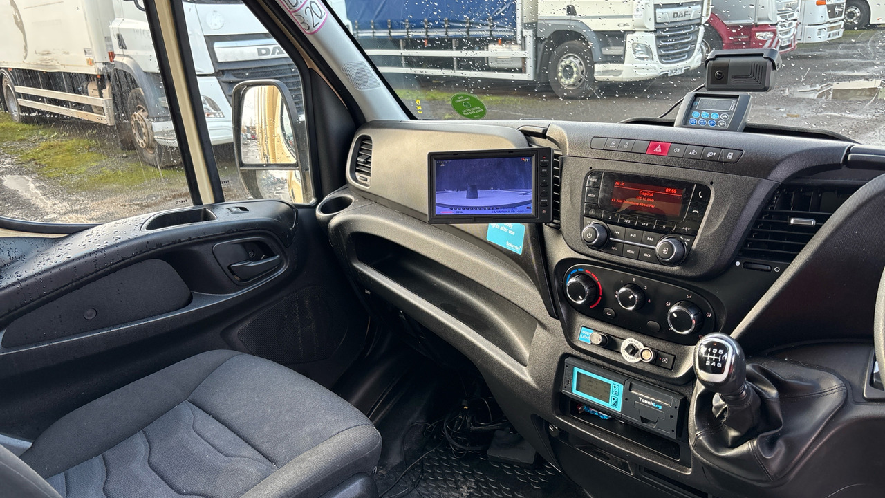 כלי רכב מסחרי לקירור IVECO DAILY 35-120 2.3  4100 WB Hi-Matic: תמונה 7
