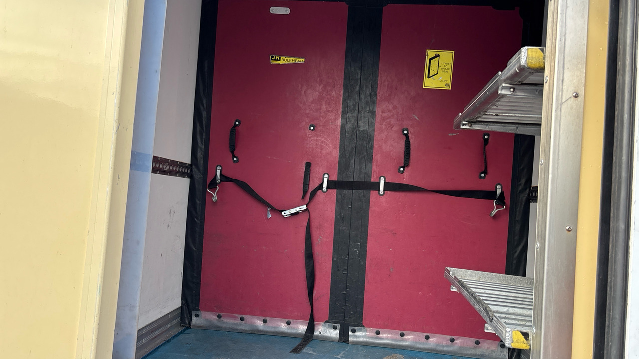 כלי רכב מסחרי לקירור IVECO DAILY 35-120 2.3  4100 WB Hi-Matic: תמונה 21