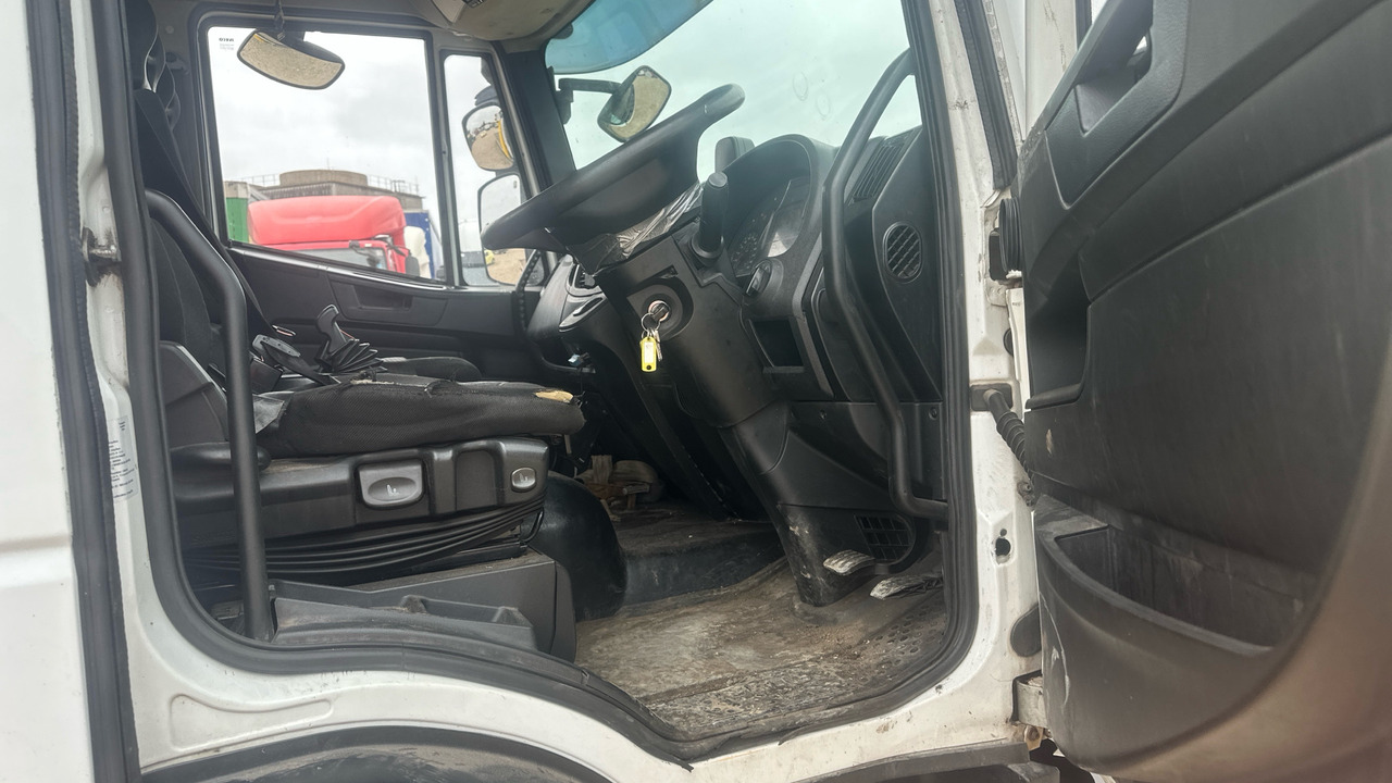 IVECO EUROCARGO 100-190 - משאית גרירה: תמונה 5 IVECO EUROCARGO 100-190 - משאית גרירה: תמונה 5