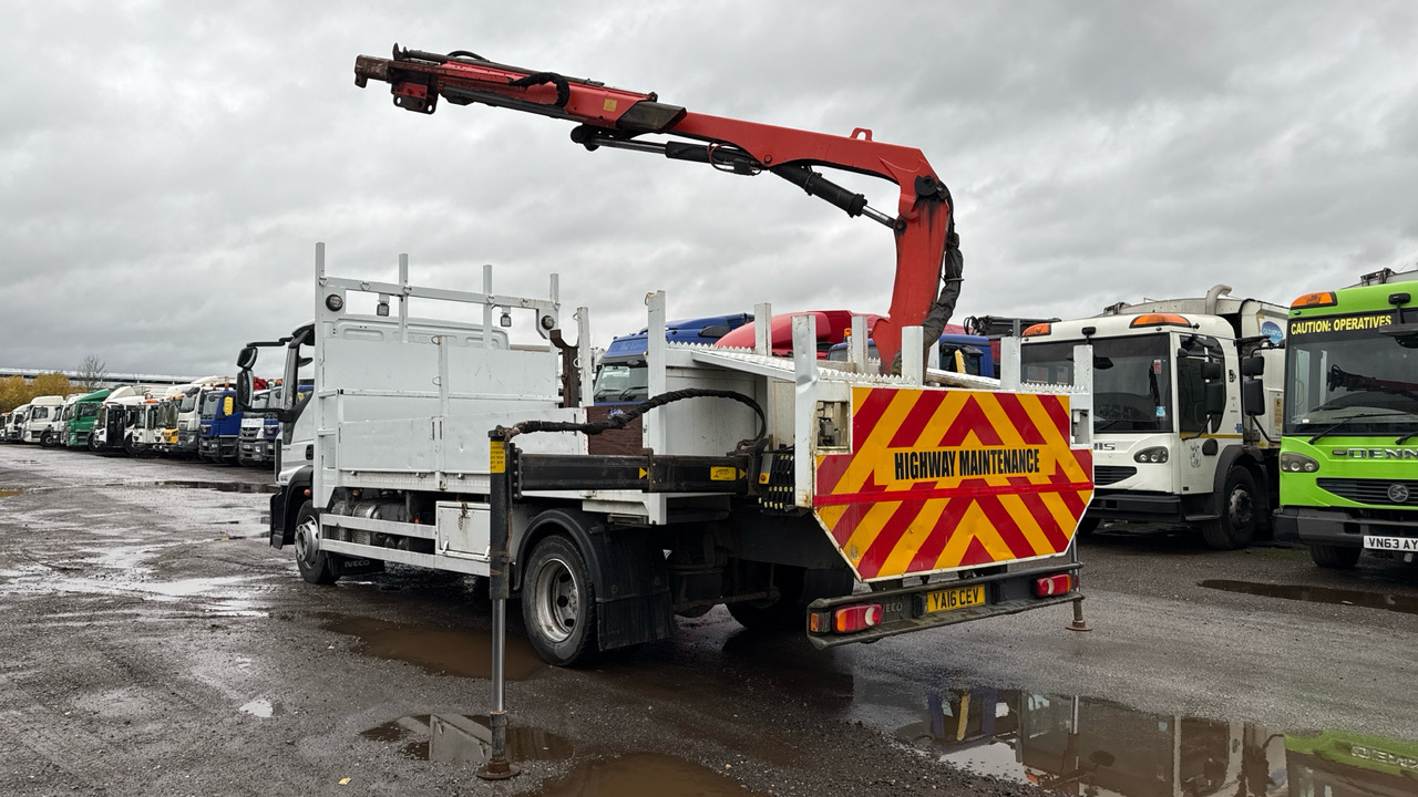 IVECO EUROCARGO 120-190 - משאית צד נופל/ שטוחה, משאית מנוף: תמונה 3 IVECO EUROCARGO 120-190 - משאית צד נופל/ שטוחה, משאית מנוף: תמונה 3