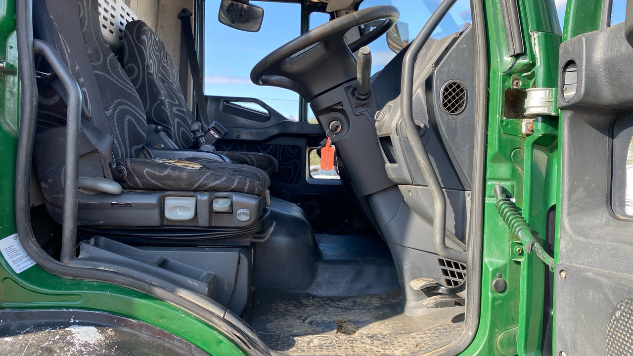 IVECO EUROCARGO 180E25 - משאית צד נופל/ שטוחה: תמונה 5 IVECO EUROCARGO 180E25 - משאית צד נופל/ שטוחה: תמונה 5