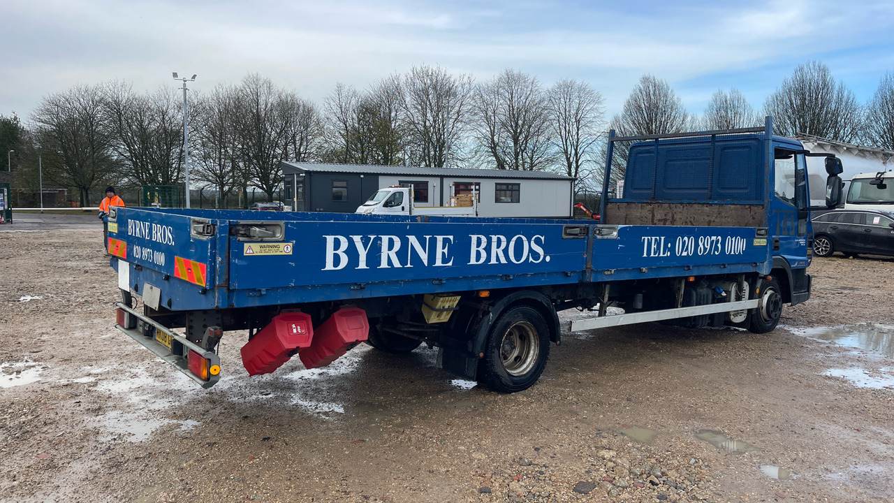 IVECO EUROCARGO 75E16 - משאית צד נופל/ שטוחה: תמונה 4 IVECO EUROCARGO 75E16 - משאית צד נופל/ שטוחה: תמונה 4