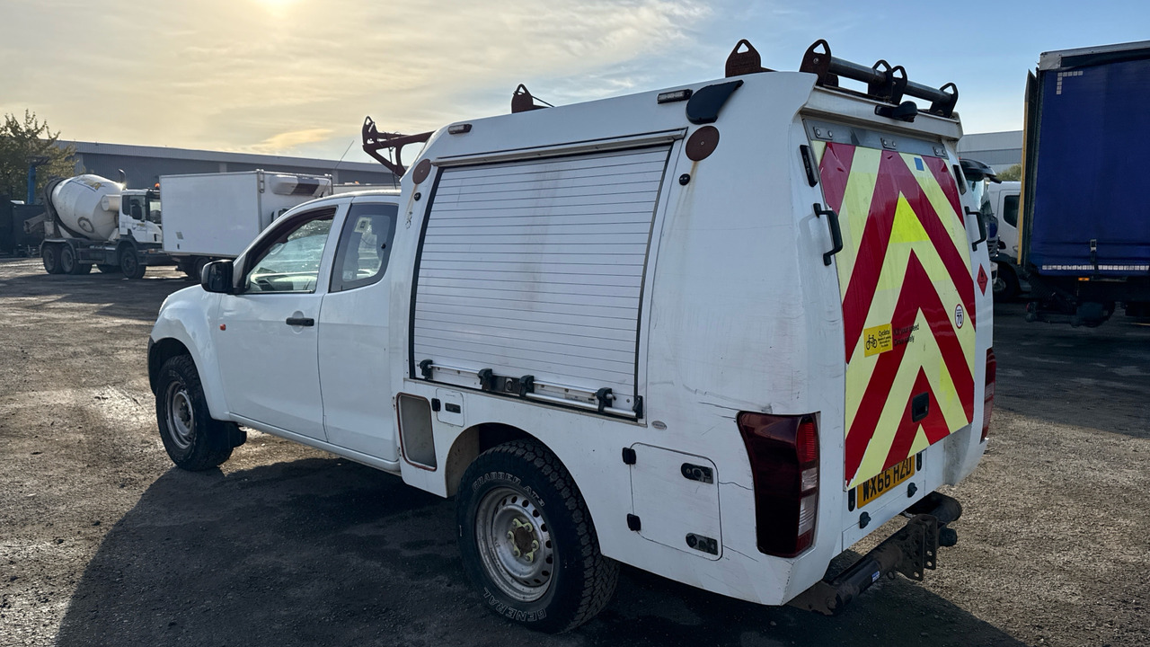 Isuzu D-Max 2.5TD - טנדר, כלי רכב מסחרי קומבי: תמונה 3 Isuzu D-Max 2.5TD - טנדר, כלי רכב מסחרי קומבי: תמונה 3