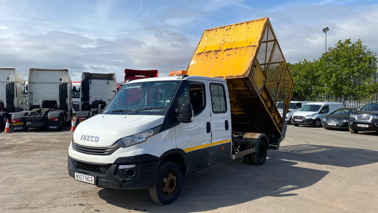 Iveco Daily 3.0 50-150 - כלי רכב מסחרי מזהיר, כלי רכב מסחרי קומבי: תמונה 2 Iveco Daily 3.0 50-150 - כלי רכב מסחרי מזהיר, כלי רכב מסחרי קומבי: תמונה 2