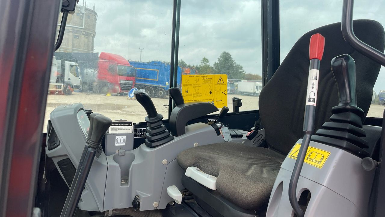 KUBOTA U27-4 - מיני מחפר: תמונה 5 KUBOTA U27-4 - מיני מחפר: תמונה 5