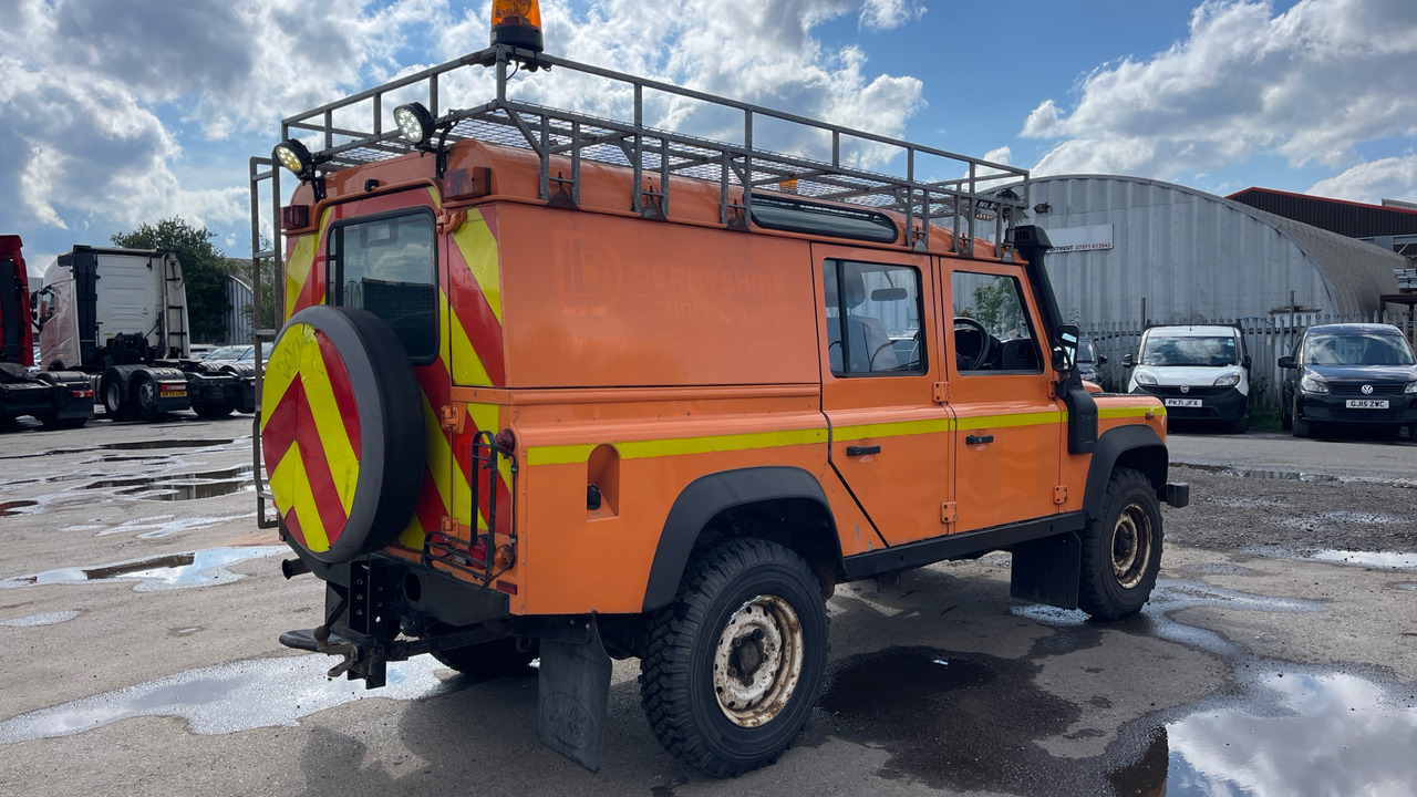 LAND ROVER DEFENDER 110 TDCi - מכונית: תמונה 4 LAND ROVER DEFENDER 110 TDCi - מכונית: תמונה 4
