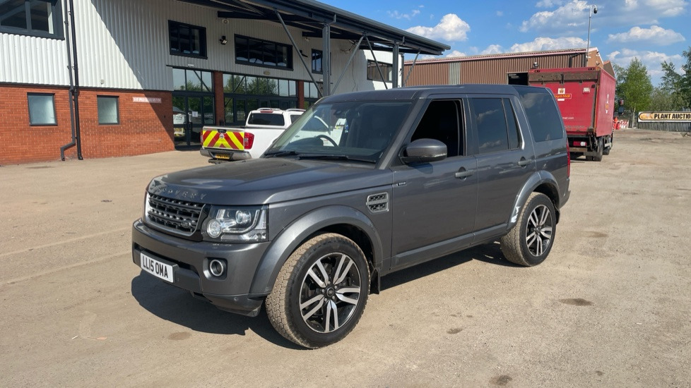 LAND ROVER DISCOVERY 3.0 XS SD V6 - מכונית: תמונה 2 LAND ROVER DISCOVERY 3.0 XS SD V6 - מכונית: תמונה 2