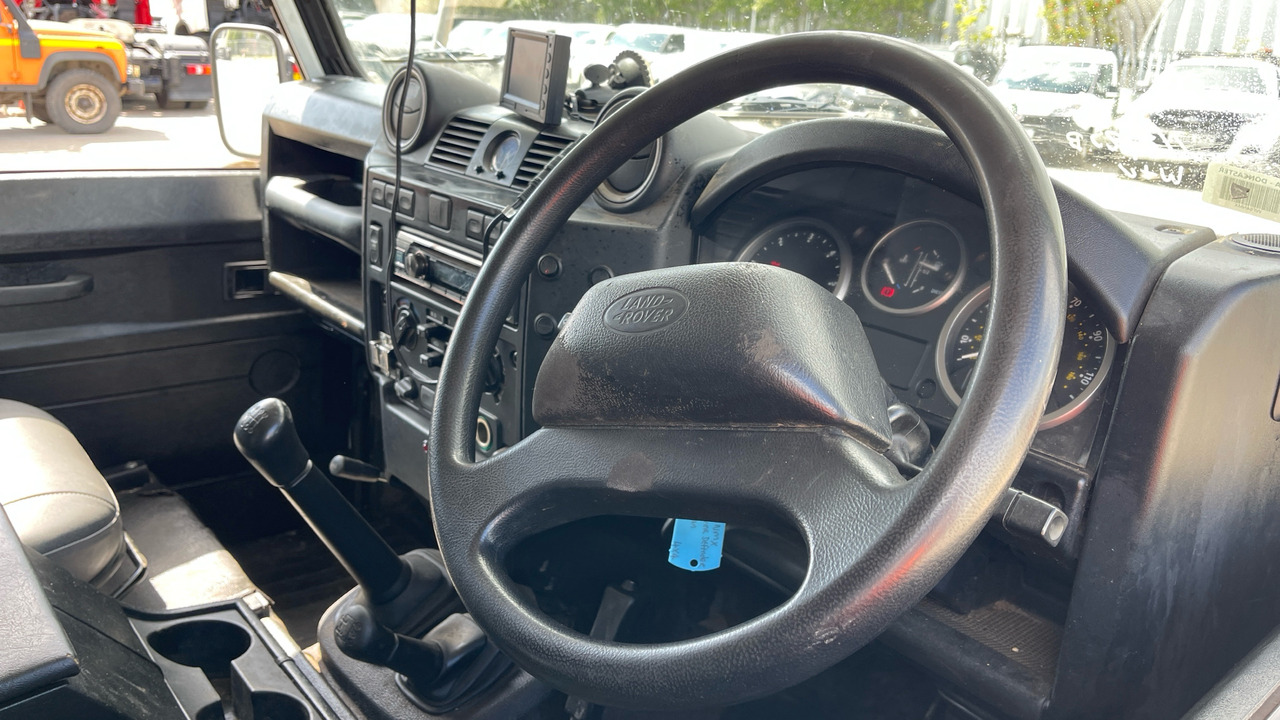 Land Rover Defender 110 TDCi - SUV: תמונה 5 Land Rover Defender 110 TDCi - SUV: תמונה 5