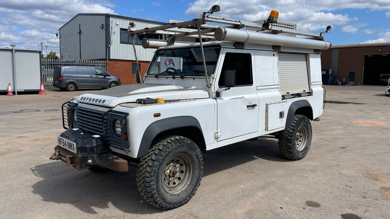 Land Rover Defender 110 TDCi - SUV: תמונה 2 Land Rover Defender 110 TDCi - SUV: תמונה 2
