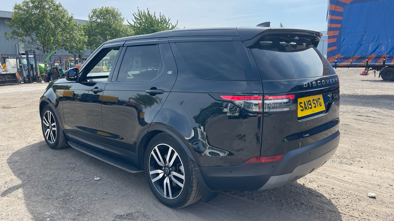 Land Rover Discovery 4 3.0 SDV6 SE - SUV: תמונה 3 Land Rover Discovery 4 3.0 SDV6 SE - SUV: תמונה 3