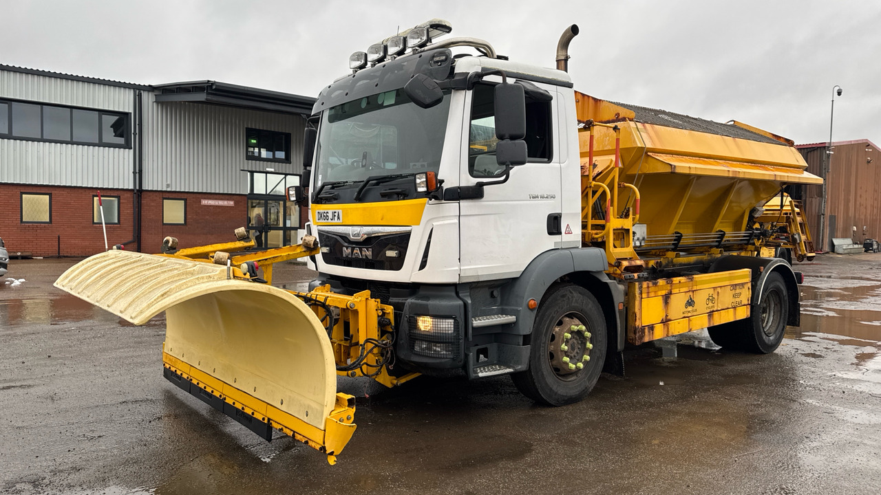 MAN TG-M 18.250 - מפלסת שלג: תמונה 2 MAN TG-M 18.250 - מפלסת שלג: תמונה 2