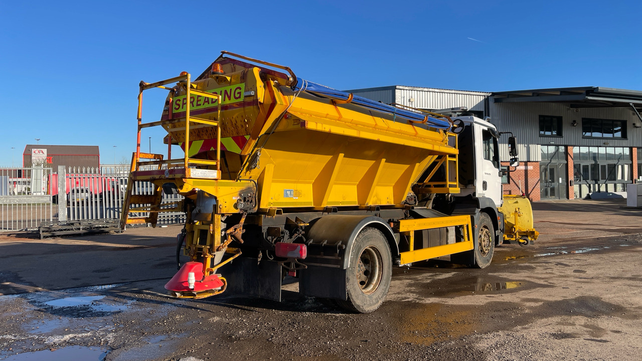 MAN TG-M 18.250 - מפלסת שלג: תמונה 4 MAN TG-M 18.250 - מפלסת שלג: תמונה 4