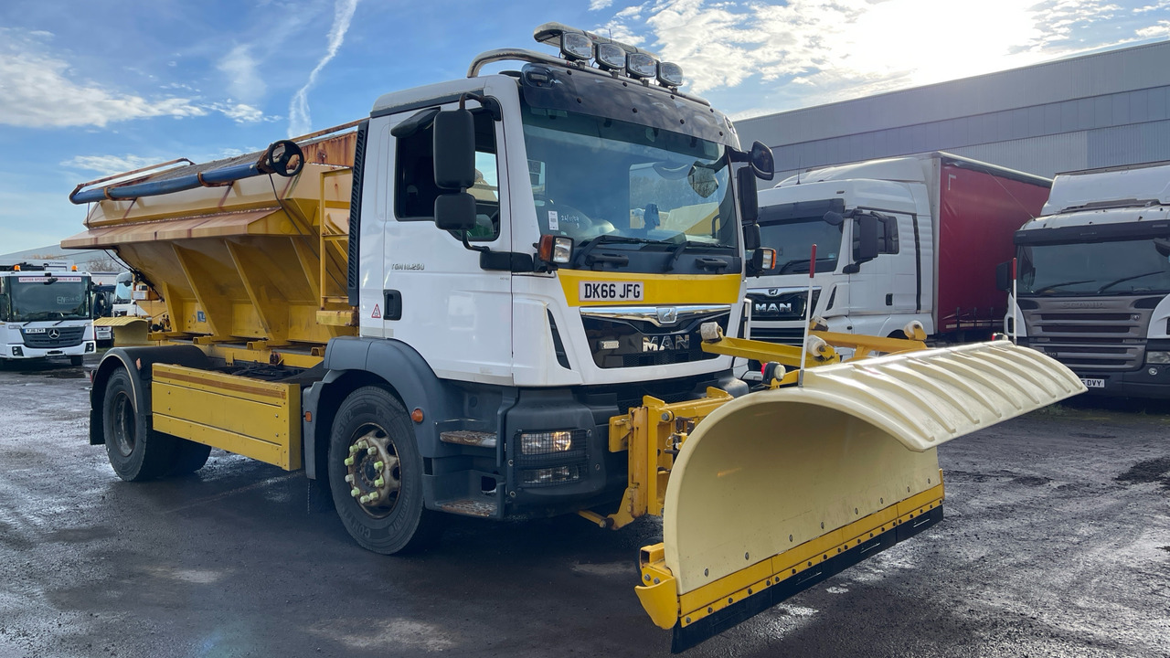 MAN TG-M 18.250 - מפלסת שלג: תמונה 1 MAN TG-M 18.250 - מפלסת שלג: תמונה 1