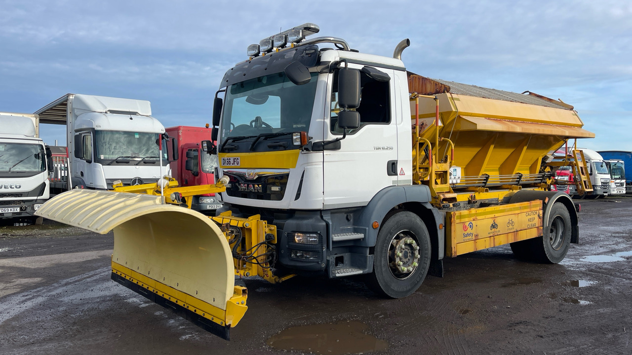 MAN TG-M 18.250 - מפלסת שלג: תמונה 2 MAN TG-M 18.250 - מפלסת שלג: תמונה 2