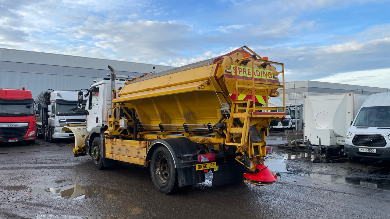 MAN TGM 18.250 - מפלסת שלג: תמונה 3 MAN TGM 18.250 - מפלסת שלג: תמונה 3