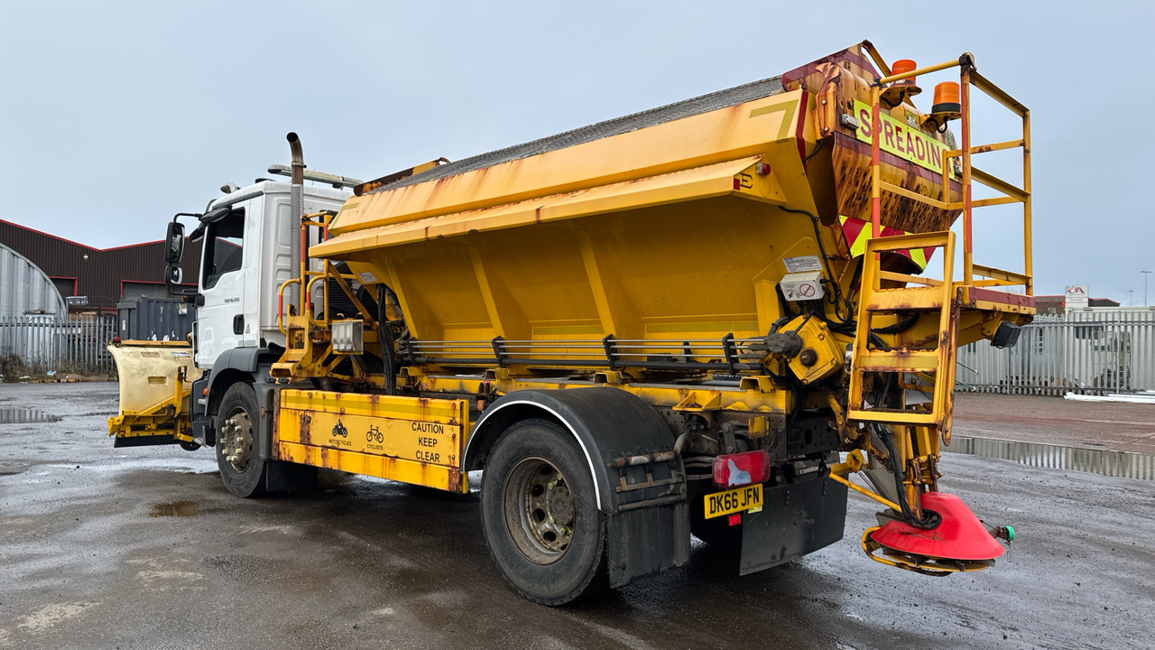 MAN TGM 18.250 - מפלסת שלג: תמונה 3 MAN TGM 18.250 - מפלסת שלג: תמונה 3