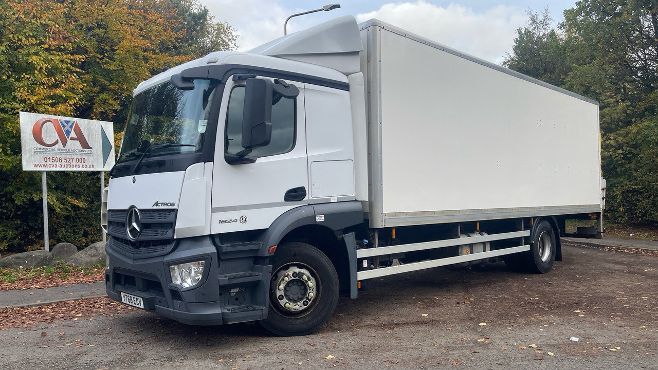 MERCEDES-BENZ ACTROS 1824 - משאית תיבה: תמונה 2 MERCEDES-BENZ ACTROS 1824 - משאית תיבה: תמונה 2