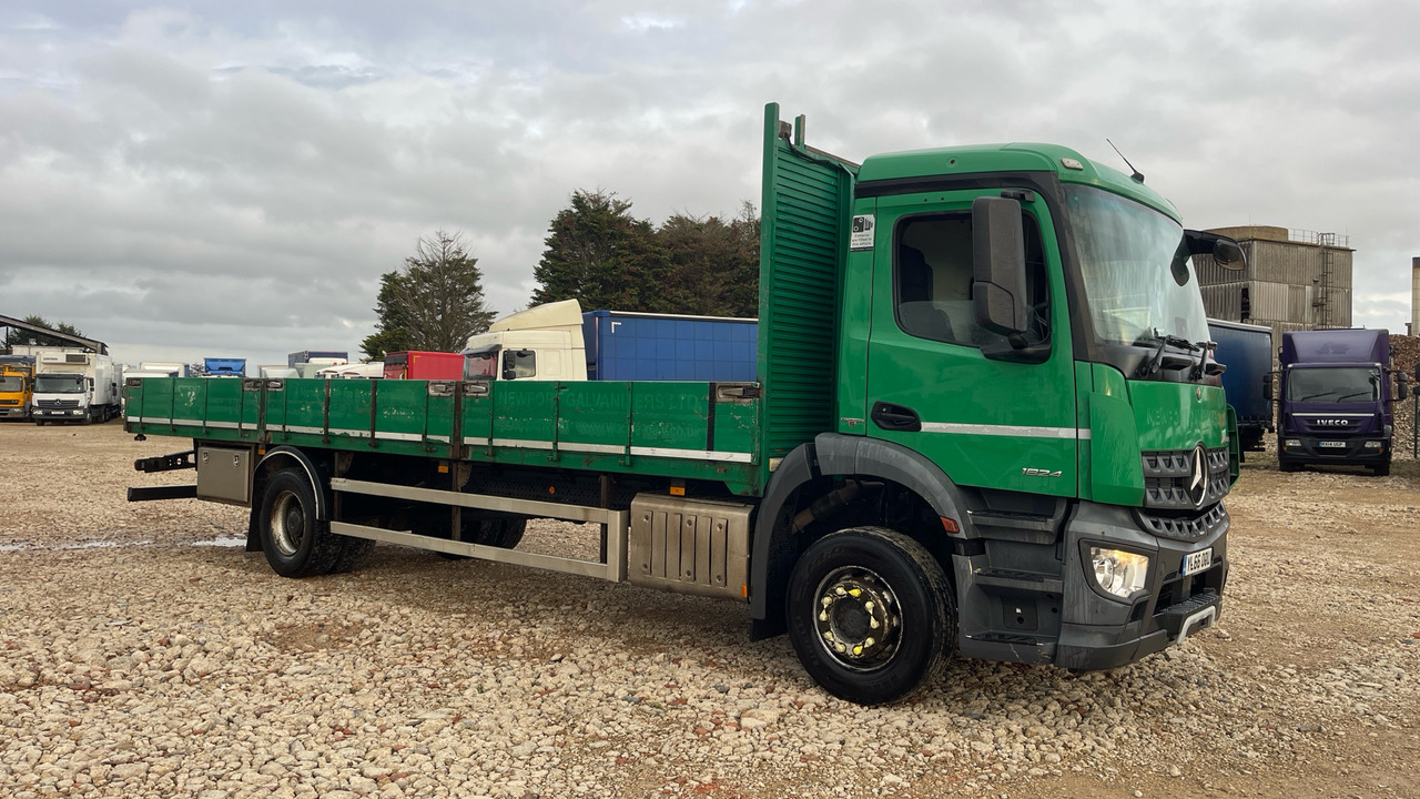 MERCEDES-BENZ AROCS 1824 - משאית צד נופל/ שטוחה: תמונה 1 MERCEDES-BENZ AROCS 1824 - משאית צד נופל/ שטוחה: תמונה 1